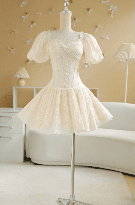 Váy trắng dáng xòe Sò Vintage – mẫu MIE cho thuê tại Hà Nội