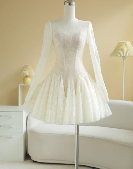 đầm ren kim sa lót lưới tay dài Sò Vintage – mẫu VELIANA cho thuê tại Hà Nội