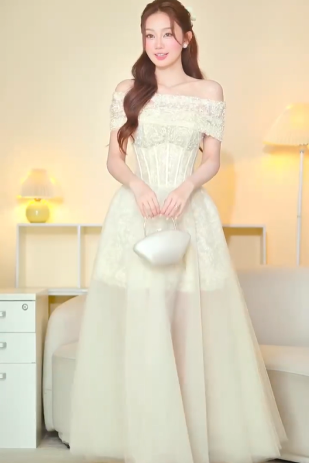 Set 3 món - đầm ren kèm chân váy rời, choàng vai dáng xòe, Sò Vintage – mẫu NATHALIA cho thuê tại Hà Nội
